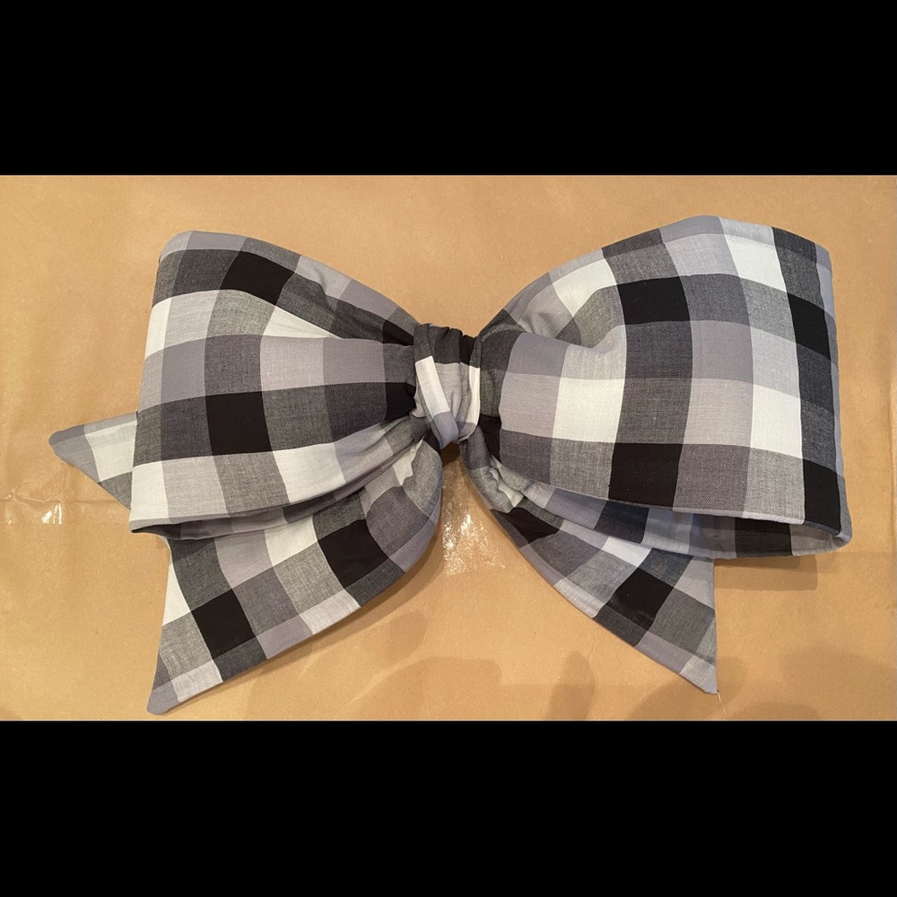 BIG BOW!